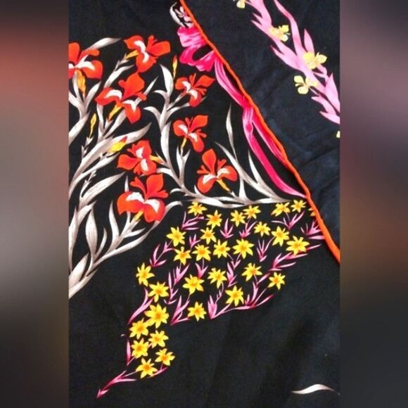 Vintage Floral Black & Pink Silk Scarf Horse Flowers Cheval Fleuri Foulard - Picture 13 of 16